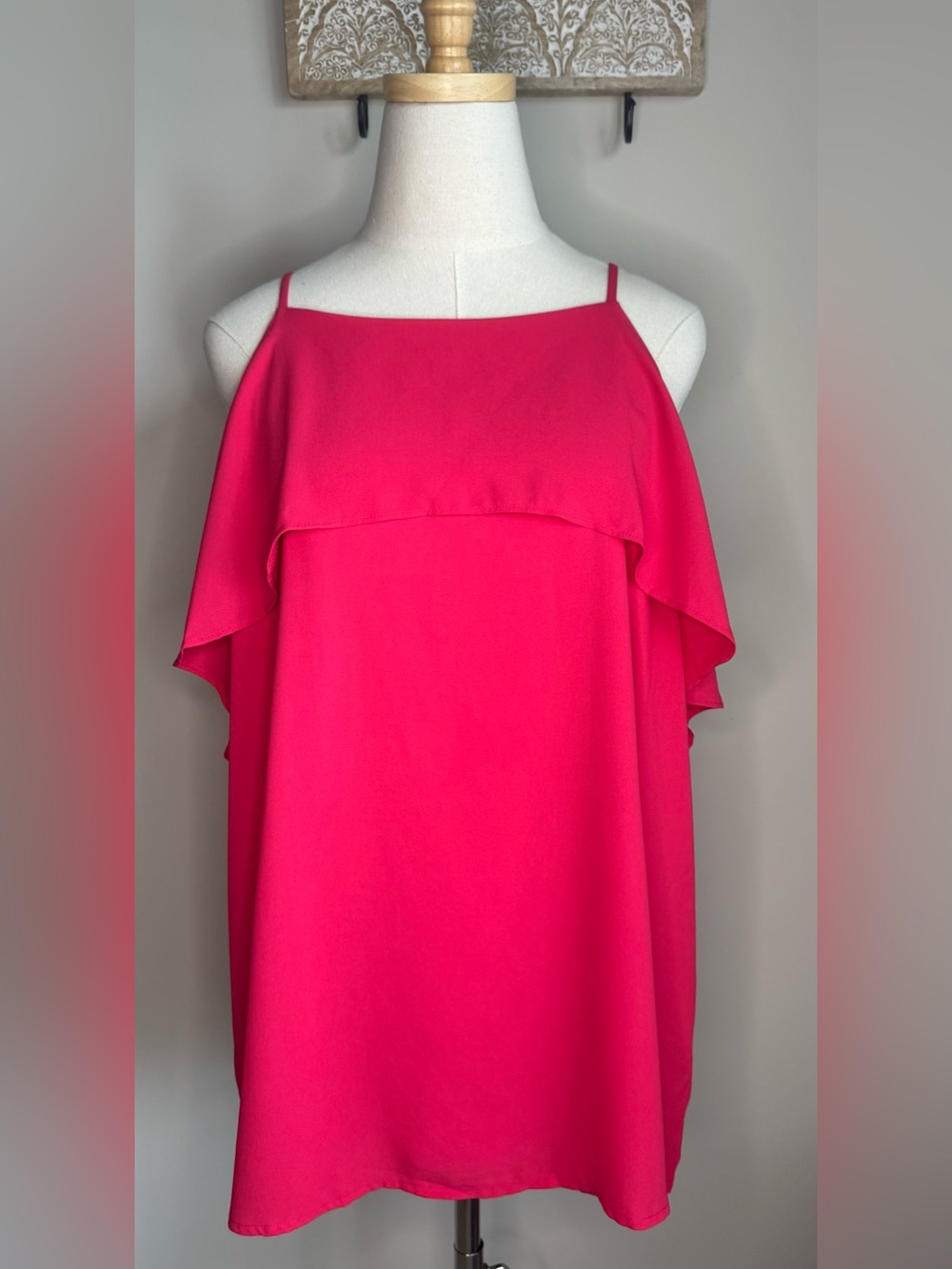 Ann Taylor Pink Ruffle Neck Tank Top sz XXL
